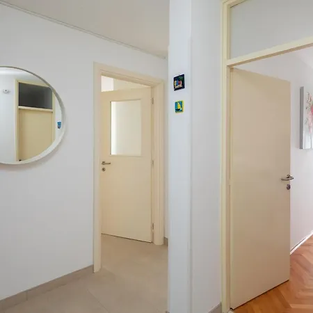 Bounty Apartment