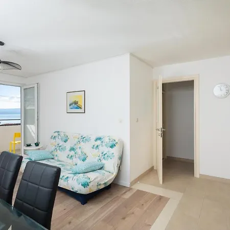 Bounty Apartment